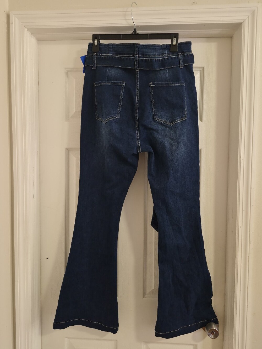 NWT-KDF High Rise Belted Flare Jeans Women Plus Size 16 Dark Wash Stretch Denim - Picture 2 of 6